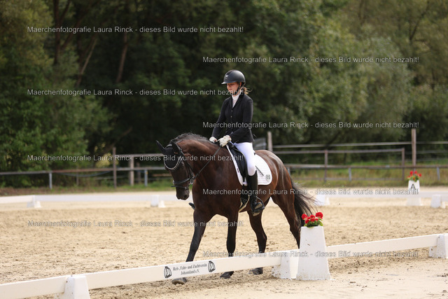HG9A1222 | laurarinckfotografie - Realisiert mit Pictrs.com
