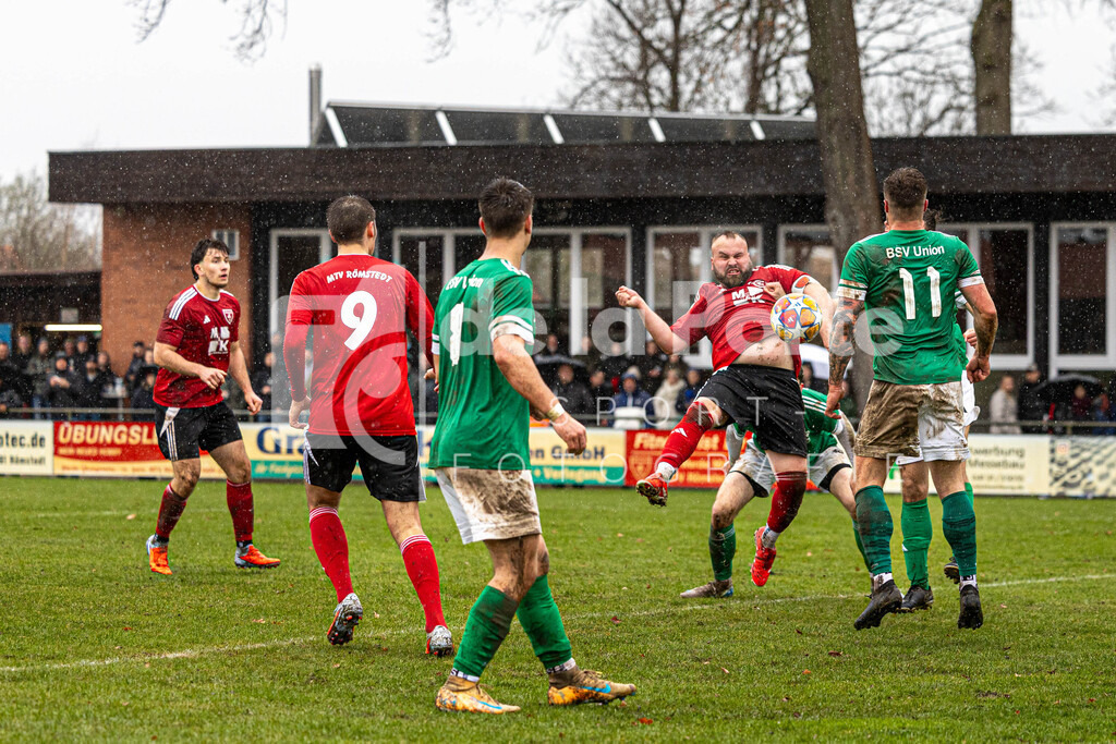 Römstedt II - Zobel_ Ronald vs Union Bevensen 280326 dlP | immodelaporte-sportfotos - Realisiert mit Pictrs.com