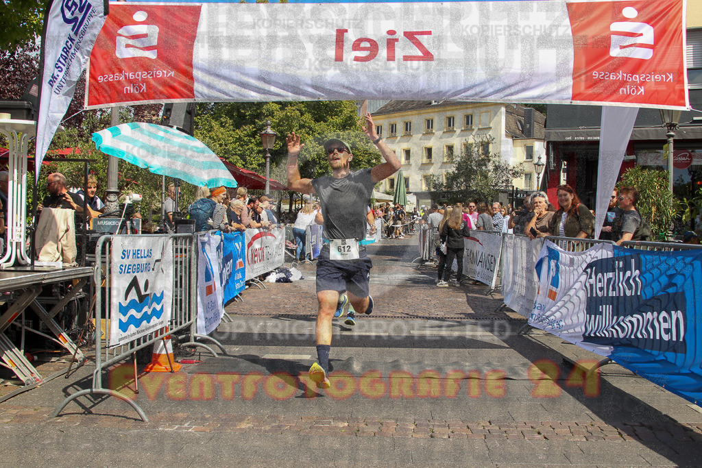 250824_1438_EV4_2021 | Sportfotografie im Rhein-Sieg Kreis, Köln, Bonn, NRW, Rheinland Pfalz, Hessen, etc. Unser Tätigkeitsfeld umfasst den Laufsport vom Volkslauf über den Marathon, Duathlon, Triathon bis zum Ultralauf wie Kölnpfad Ultra oder Schindertrail.