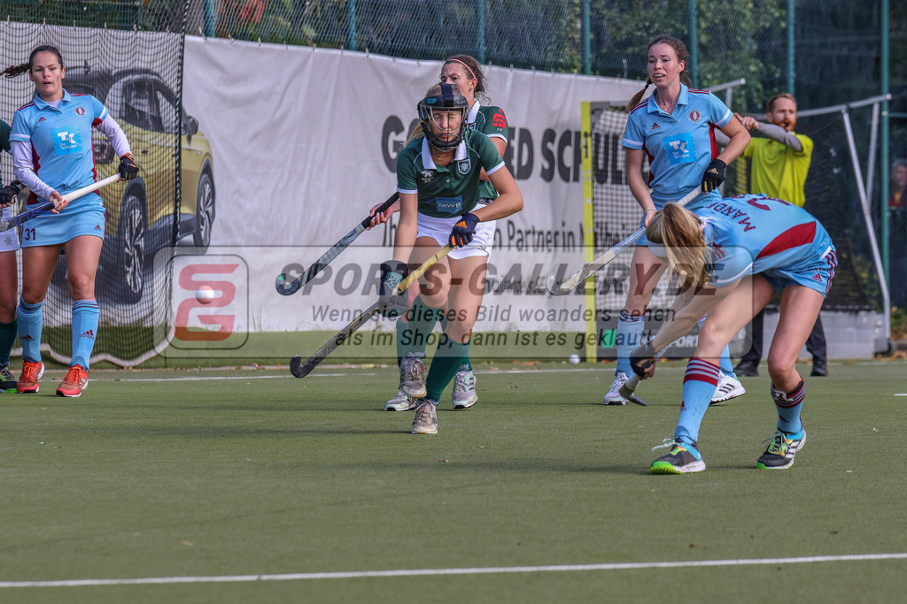 MJ_2022-10-08_Damen_HTCU-UHC-47 | Yara Mandel (UHC Hamburg #21), Uhlenhorst Mülheim - UHC Hamburg am 8.10.2022 im Waldstadion, Mülheim a. d. Ruhr