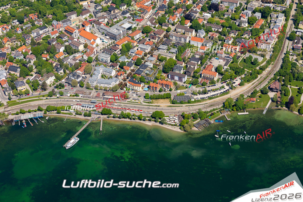 Aktuelles Luftbild von  Starnberg - Die Luftaufnahme wurde 2021 mittels UL-Flugzeug erstellt ( keine Drohne ) - hochauflösende Kamera-Systeme von  Canon -Beste Qualität - Für grossformatige Ausdrucke geeignet. Die Geschenkidee !