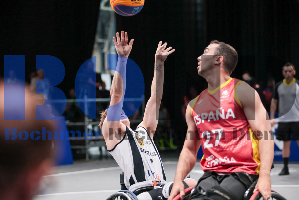 SES_TTG3X320250717-90 | bond - Realisiert mit Pictrs.com