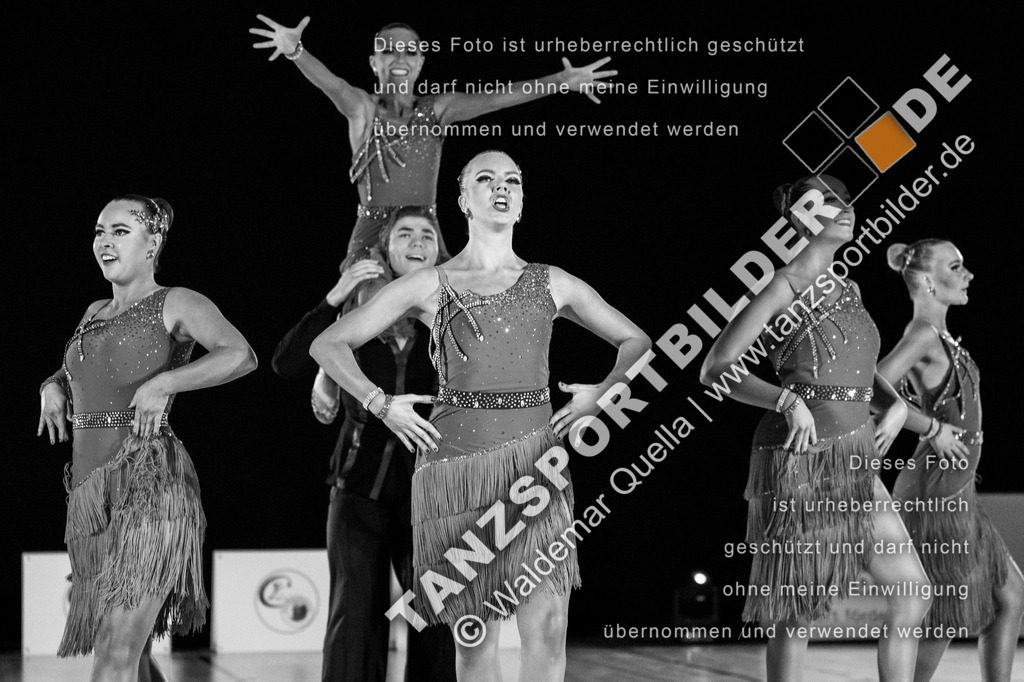 20250504-01186 | Hier finden Sie Tanz Bilder vom Latein und Standard Formationen tanzen. Sportbilder vom Tanzsport. Schöne Fotos und von Weltmeisterschaft, Europameisterschaft, Bundesliga, Regionalliga, Oberliga und Landesliga sowie von GOC Stuttgart, DanceComp, WM Bremen