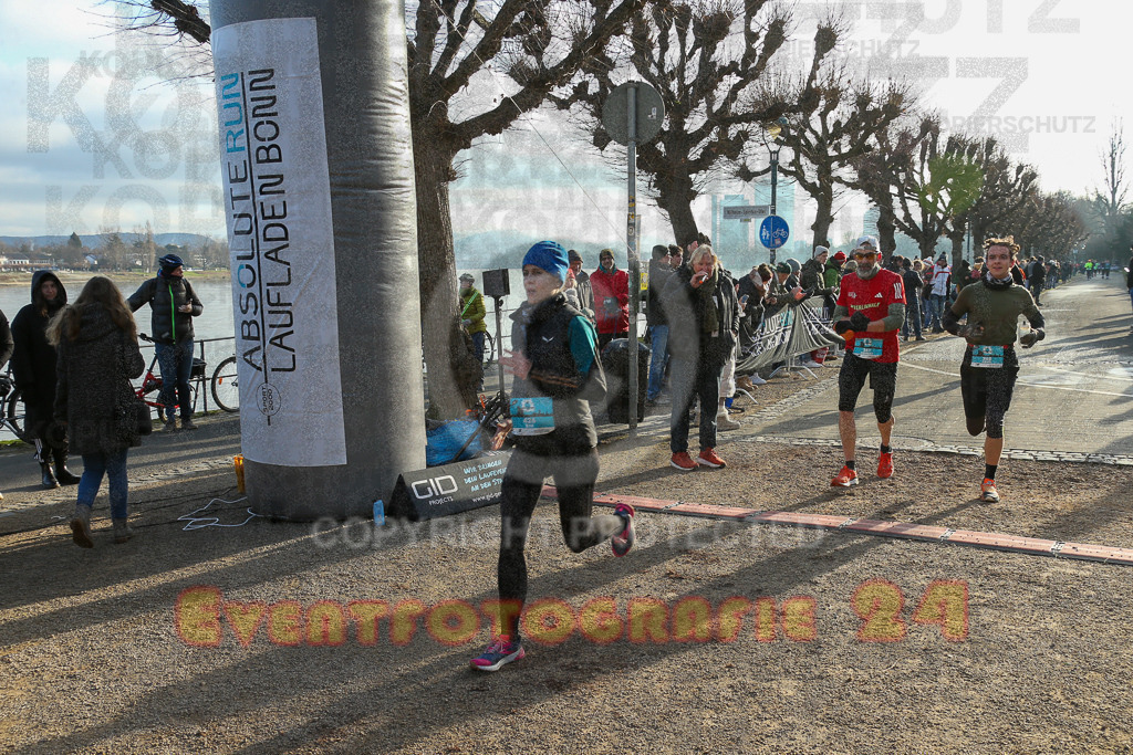 241231_1201_EX1_3521 | Sportfotografie im Rhein-Sieg Kreis, Köln, Bonn, NRW, Rheinland Pfalz, Hessen, etc. Unser Tätigkeitsfeld umfasst den Laufsport vom Volkslauf über den Marathon, Duathlon, Triathon bis zum Ultralauf wie Kölnpfad Ultra oder Schindertrail.