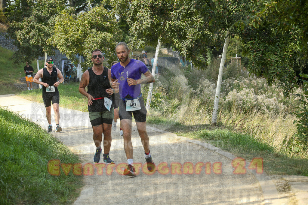 250824_1444_EX1_7362 | Sportfotografie im Rhein-Sieg Kreis, Köln, Bonn, NRW, Rheinland Pfalz, Hessen, etc. Unser Tätigkeitsfeld umfasst den Laufsport vom Volkslauf über den Marathon, Duathlon, Triathon bis zum Ultralauf wie Kölnpfad Ultra oder Schindertrail.