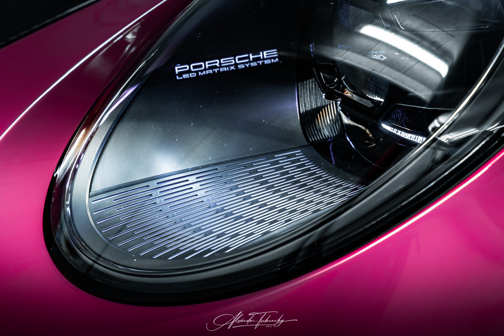 911 GT3 RS Sternrubin Neo | Entdecken Sie die faszinierende Welt von Alexander Tschuncky Arts: Kreative Fotografie, atemberaubende Automobilkunst und hochwertiger Bilderdruck. Lassen Sie sich inspirieren! - Realisiert mit Pictrs.com