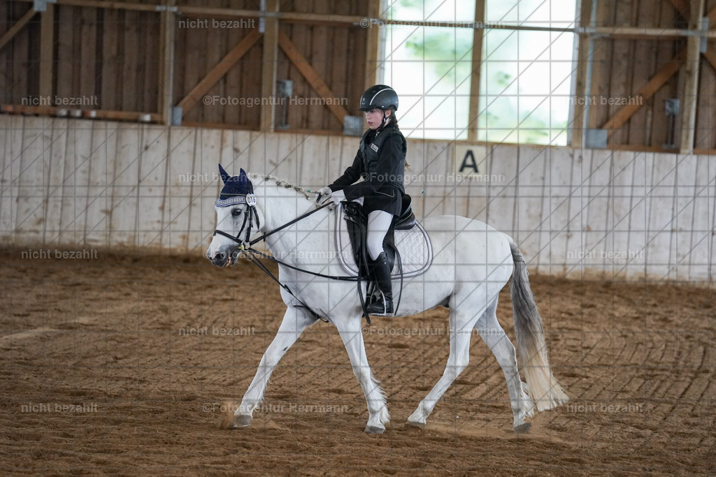 20230521-FAH06141 | Frühjahrsturnier, Landsberg am Lech, 2023, Reitclub Landsberg, Turnierbilder, Fotos Turnier Landsberg, Fotoagentur Herrmann, Turnierfotografen Bayern, Reitsport Fotograf, Pferde Fotograf
