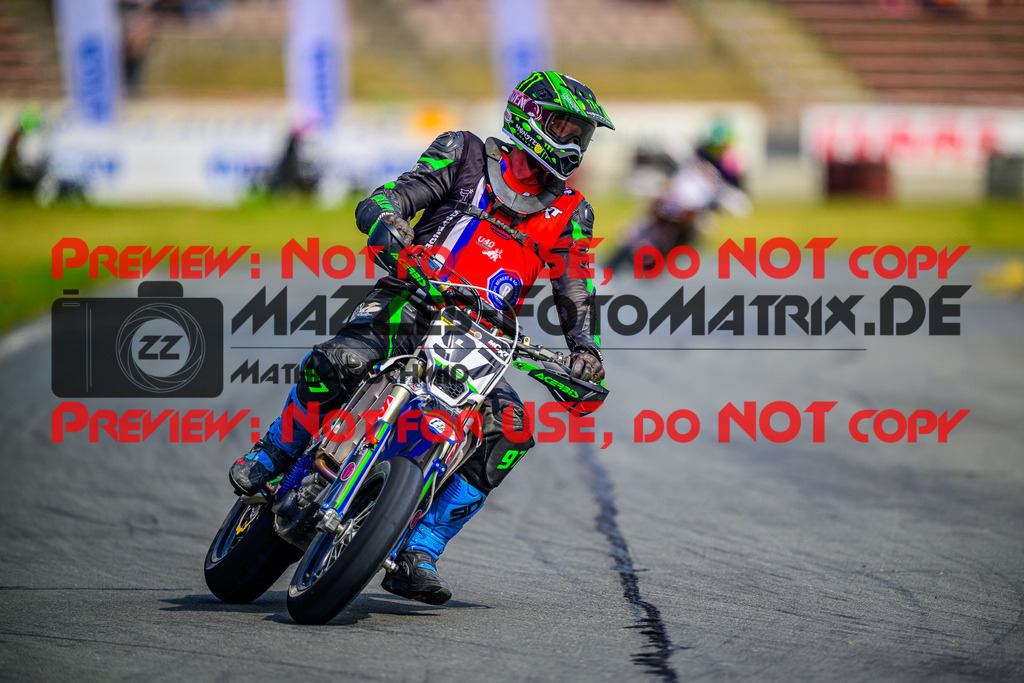 MaZZes_Fotomatrix_20250503_6007705_9091 | UE40