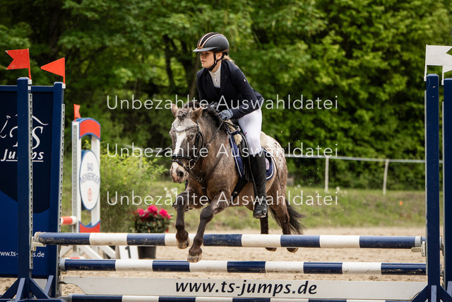 Bad_Meinberg_07517 | saradresslerfotografie - Realisiert mit Pictrs.com