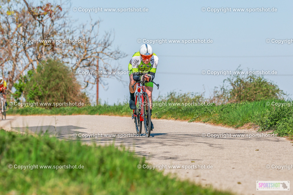 419_AR7_4159 | Neusiedlersee Radmarathon 2026@sportshot_your_pictrs #yourpictures#roadtowm2029 #nrm #neusiedlerseeradmarathon #neusiedlersee #neusiedlerseetourismus #burgenland #mörbisch #nrm26 #burgenlandtourismus #voglundco #poweredbyburgenlandtourismus #radsport #rad #marathon #ucigranfondo #visitburgenland #ucigranfondoworldseries
