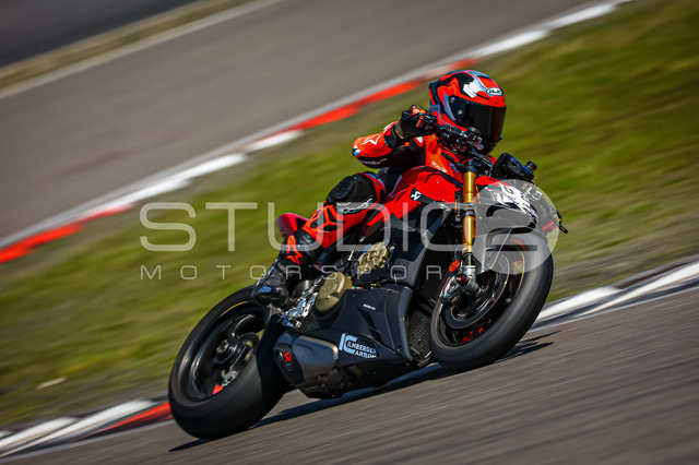 0082-240625_NR-016_82 | Deine Full-Service-Agentur für ✔️Videoproduktionen und ✔️Motorsportfotografie Jetzt Angebot anfragen!