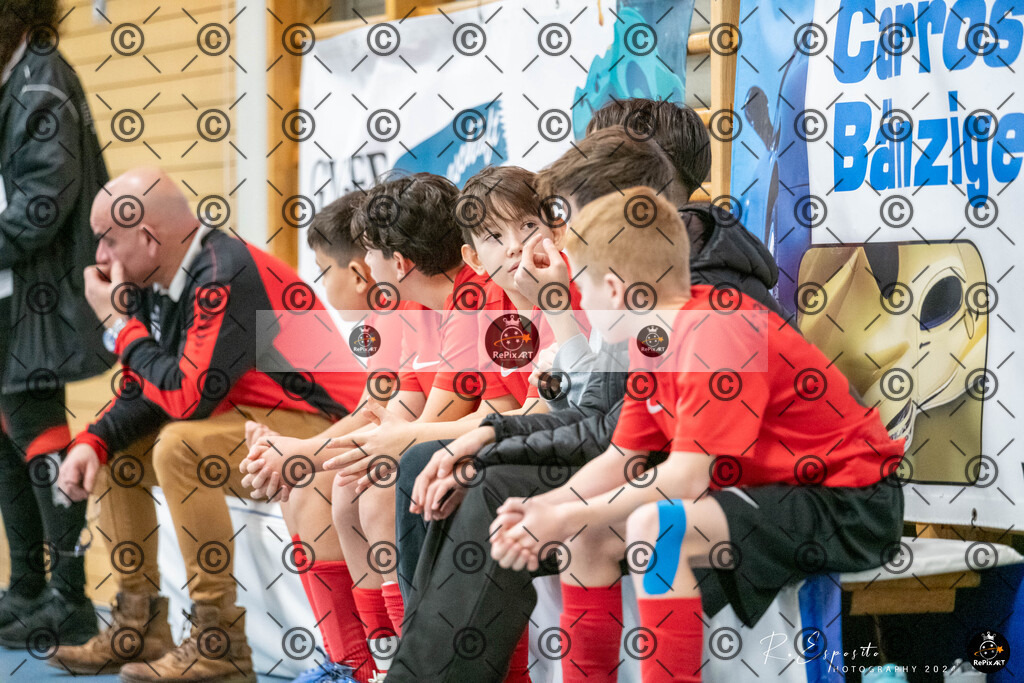 20241123_FCR-Hallenturnier-D_1_016 | Sport und Naturfotografie von Roberto Esposito zeigt echte Momente Bewegung und die Schönheit der Natur. Ausdrucksstarke Bilder schaffen Emotionen.