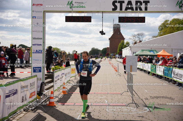 FSC05374 | Willkommen im Bildershop des Tangermünder Elbdeichmarathons. Die Bilder wurden größtenteils mit Startnummern hinterlegt.  Bitte verwenden Sie die Suchfunktion ("Suche"-Button links oben). - Realisiert mit Pictrs.com