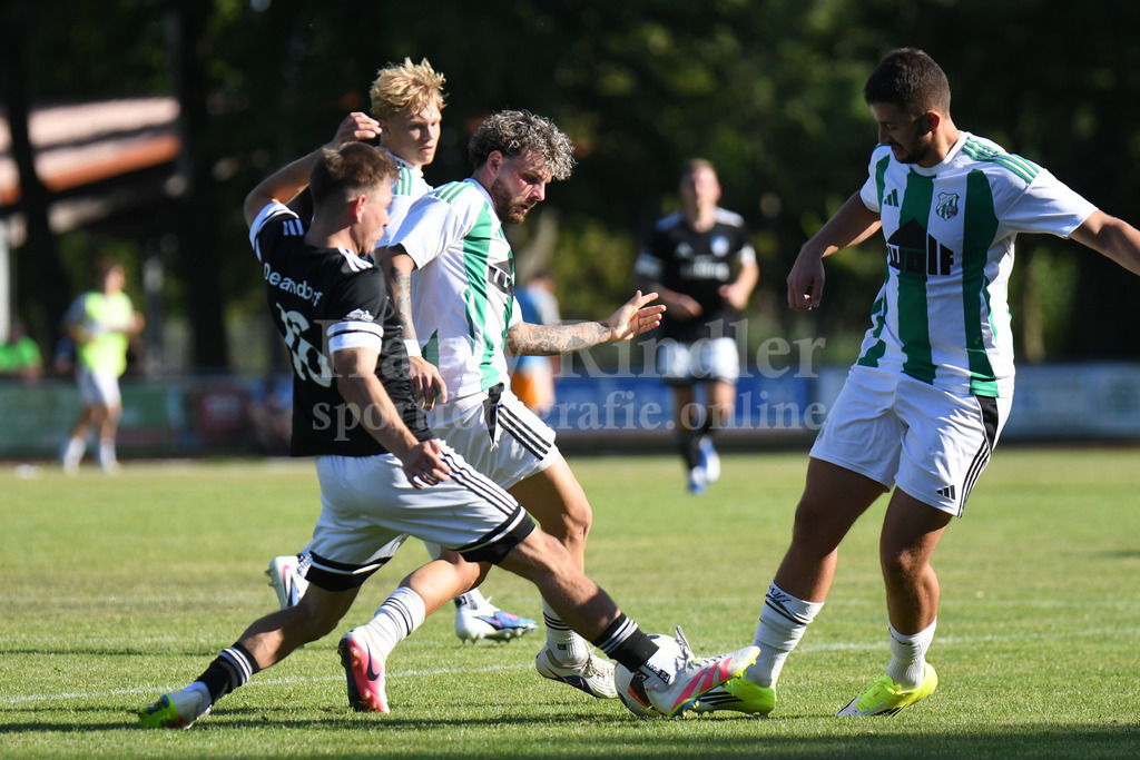 SpVgg Osterhofen : TSV-DJK Oberdiendorf | SpVgg Osterhofen Maximilian Prechtl - Realisiert mit Pictrs.com