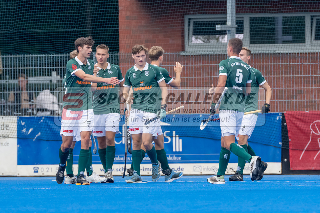 HK_20240915_106453 | 1. Bundesliga Herren Crefelder HTC - Uhlenhorst Mülheim am 15.9.2024 Crefelder HTC , CHTC, Krefeld , Jonas Seidemann ( Uhlenhorst Mülheim #22 ) , Pepe Steinau ( Uhlenhorst Mülheim #3 ) , Jannik Enaux ( Uhlenhorst Mülheim #15 ) , Dennis Holthaus ( Uhlenhorst Mülheim #5 )