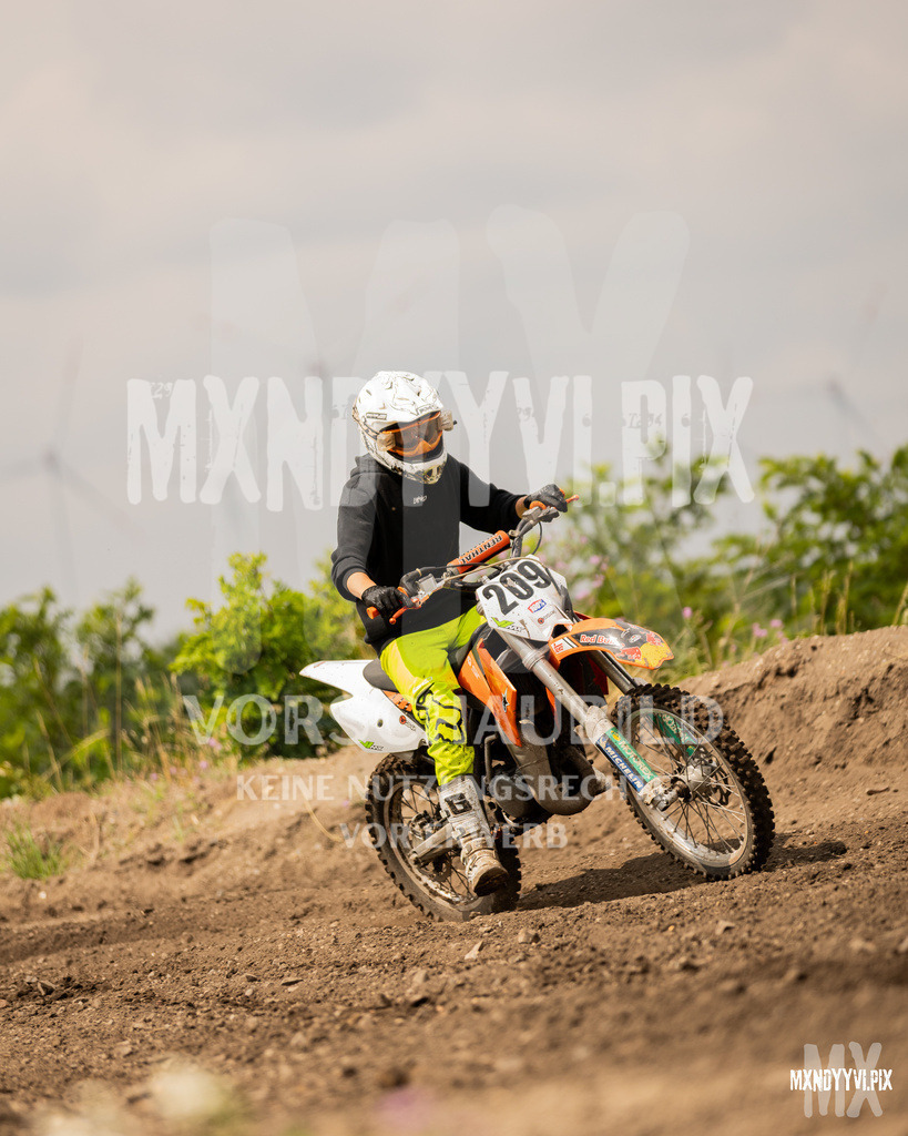 866A1523 | mxndyyvipix