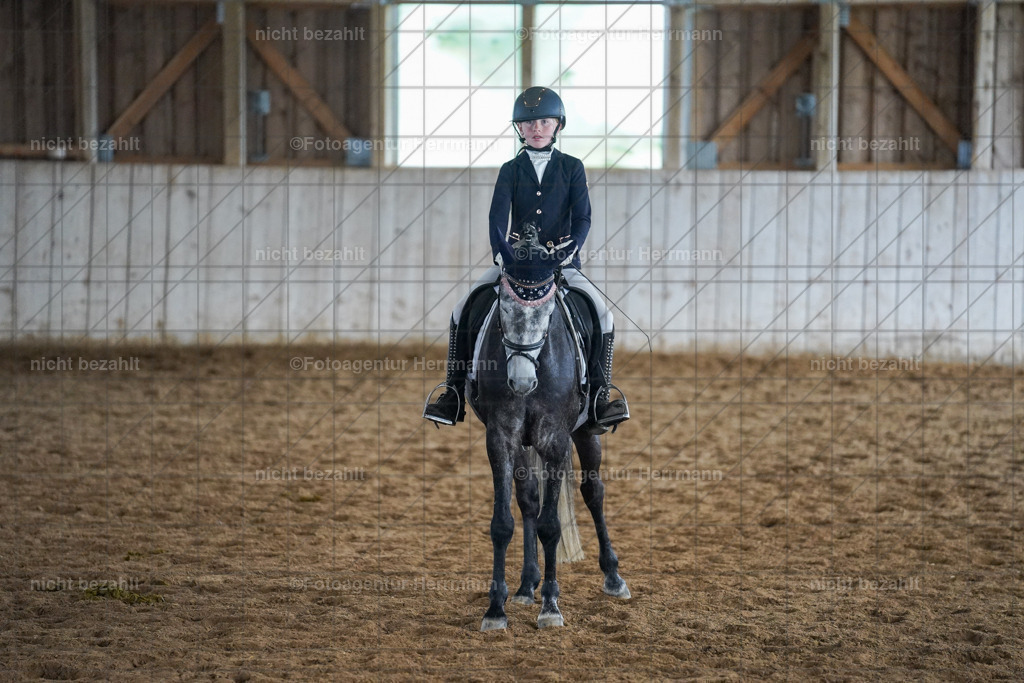 20230520-FAH05071 | Frühjahrsturnier, Landsberg am Lech, 2023, Reitclub Landsberg, Turnierbilder, Fotos Turnier Landsberg, Fotoagentur Herrmann, Turnierfotografen Bayern, Reitsport Fotograf, Pferde Fotograf