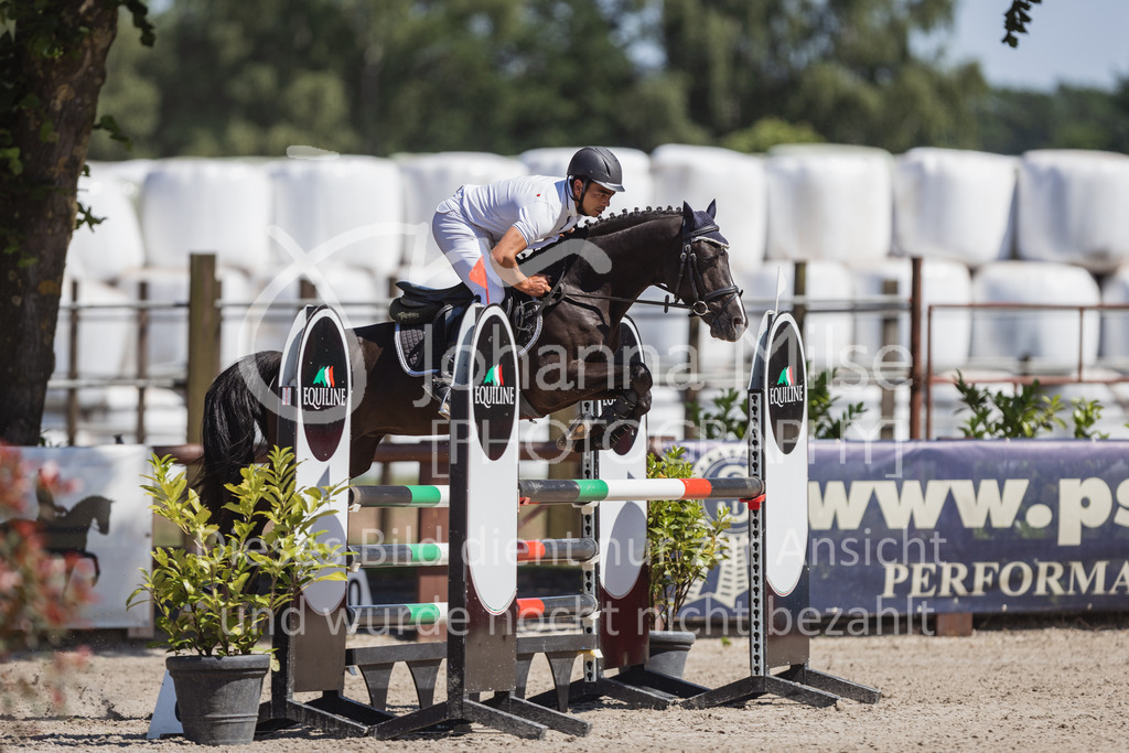 230610_Mühlen_Quali6j-205 | Deine schönsten Turniermomente als professionelle Fotos! Entdecke hochwertige Pferdesport-Fotografie im Online-Shop. Jetzt Fotos finden & bestellen!