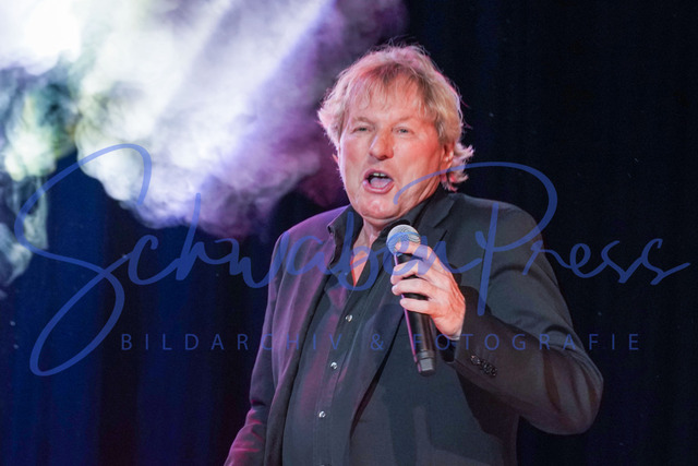 060424Ho2374 | Bernhard Brink -Stauferkrone 2024
Der internationale Schlagerwettbewerb Stauferkrone wird 2024 bereits zum fuenften Mal von Maitis Media ausgerichetet. 
Deutschland, Donzodrf, Stadthalle, 06.04.2024


