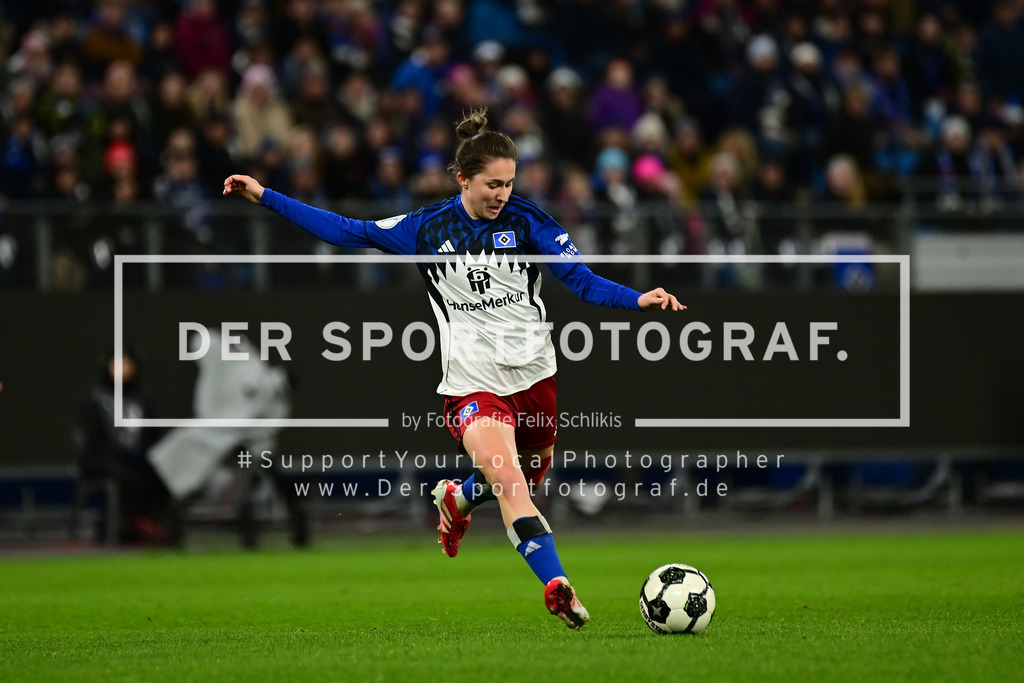 Fußball I Frauen I Saison 2025-2026 I DFB-Pokal I Achtelfinale I Hamburger SV - Bayer 04 Leverkusen I 18759 | Der Sportfotograf. - Realisiert mit Pictrs.com