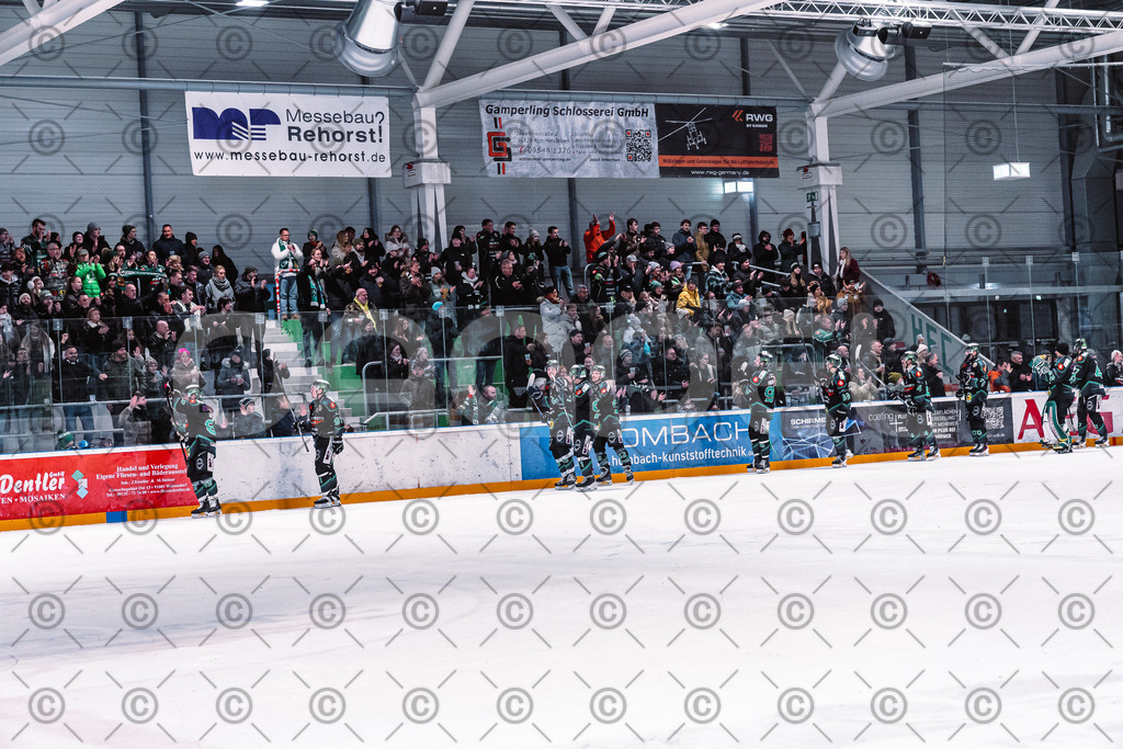 Alligators_vs_Memmingen_05_12_2025-217 | Höchstadt Alligators Fotogalerie: Eishockey-Action aus Franken. Professionelle Spielfotos, Portraits & Stadionbilder zum Download. Jetzt entdecken! - Realisiert mit Pictrs.com