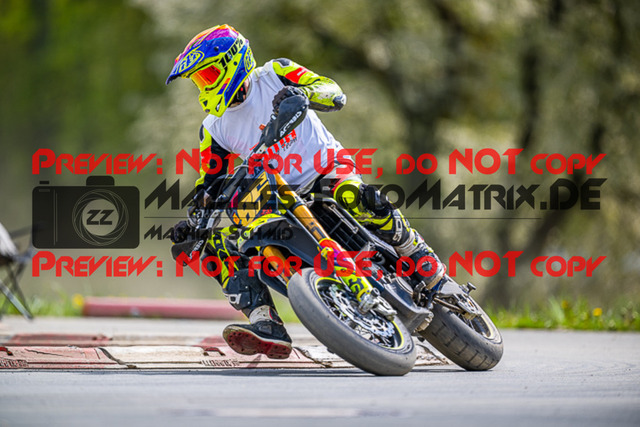 MaZZes_FotoMatrix_230506_8072 | S2