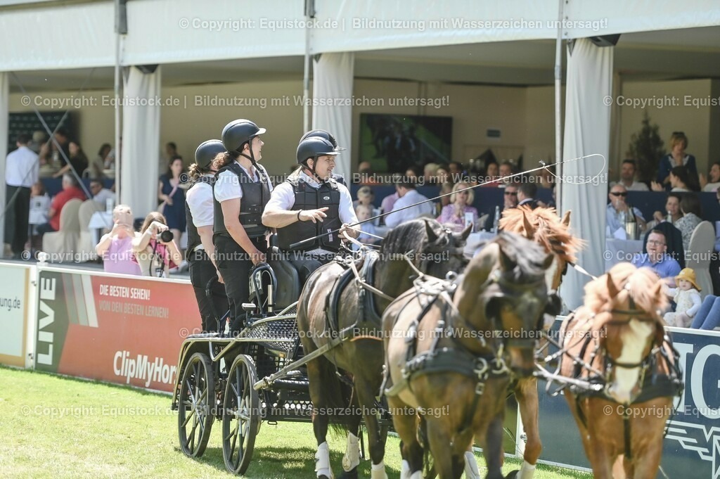 20230528_Jump-and-Drive_0193 | equistock