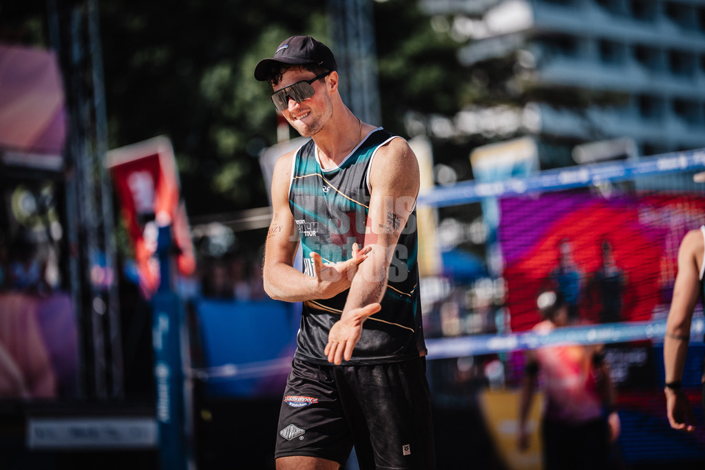 Beachvolleyball | Männer | Deutsche Meisterschaften 2025 Timmendorfer Strand | 07.09.2025 | Sven Winter jubelt wie Dennis Schröder mit seinem Freeze