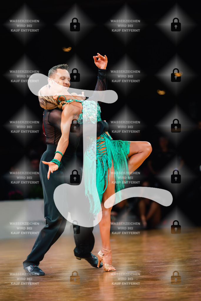 GOC 2025 - WDSF GrandSlam Latin 6th (54) Artur Balandin _ Anna Salita (Germany)-2025-08-23-5499 | Webshop for digital downloads and prints of dance sport, event & show photographer Julian Link - Realisiert mit Pictrs.com