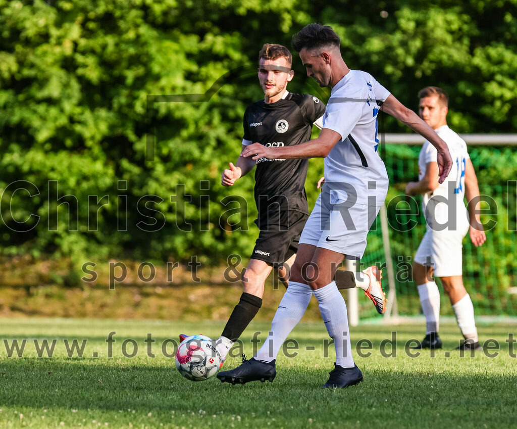 2023-07-18_109_FC_Herzogstadt_gegen_FC_Eitting | Erding, Deutschland, 18.07.2023:
Fußball, TOTO Pokal 2023 / 2024, 1. Spieltag, FC Herzogstadt gegen FC Eitting, Endergebnis: 2:4 n.E.

Andreas Kostorz (FC Eitting, #19)

Foto: Christian Riedel / fotografie-riedel.net
