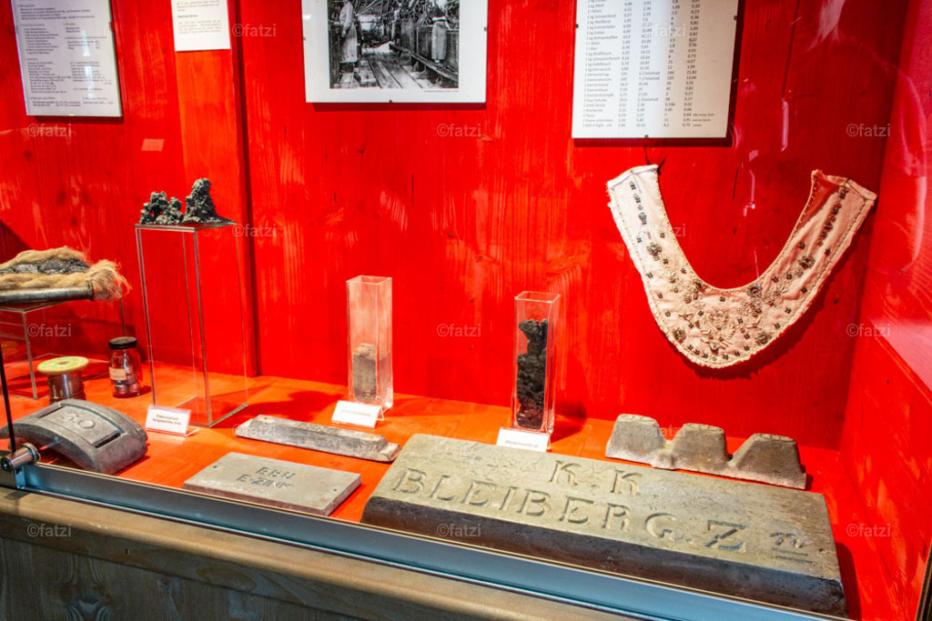 Bergbau-Museum Innen _fatzi_20230908-145520 | Fatzi Bilder-Archiv! 
Die Bilder sind für private Nutzung lizenzfrei. Die kommerzielle Nutzung ist möglich und erwünscht, jedoch bitte ich um vorherige Kontaktaufnahme per E-Mail (info@fatzi.at) oder unter +43 650 7828269 - Realisiert mit Pictrs.com