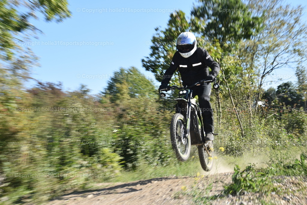 DSC_0203 | Sportfotografie , Motorsport, Motoross, Reitsport, Mointainbike, Enduro,
Landschaft , Outdoor, Eventfotografie, Landschaft, Bilder online bestellen - Realisiert mit Pictrs.com