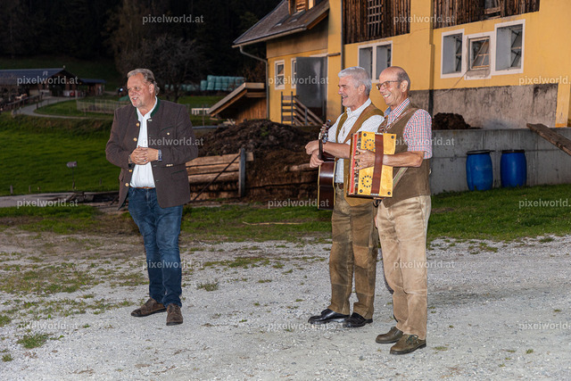 Delegation aus Bamberg beim Gasthaus Wadl | Bildershop von pixelworld.at - Realisiert mit Pictrs.com