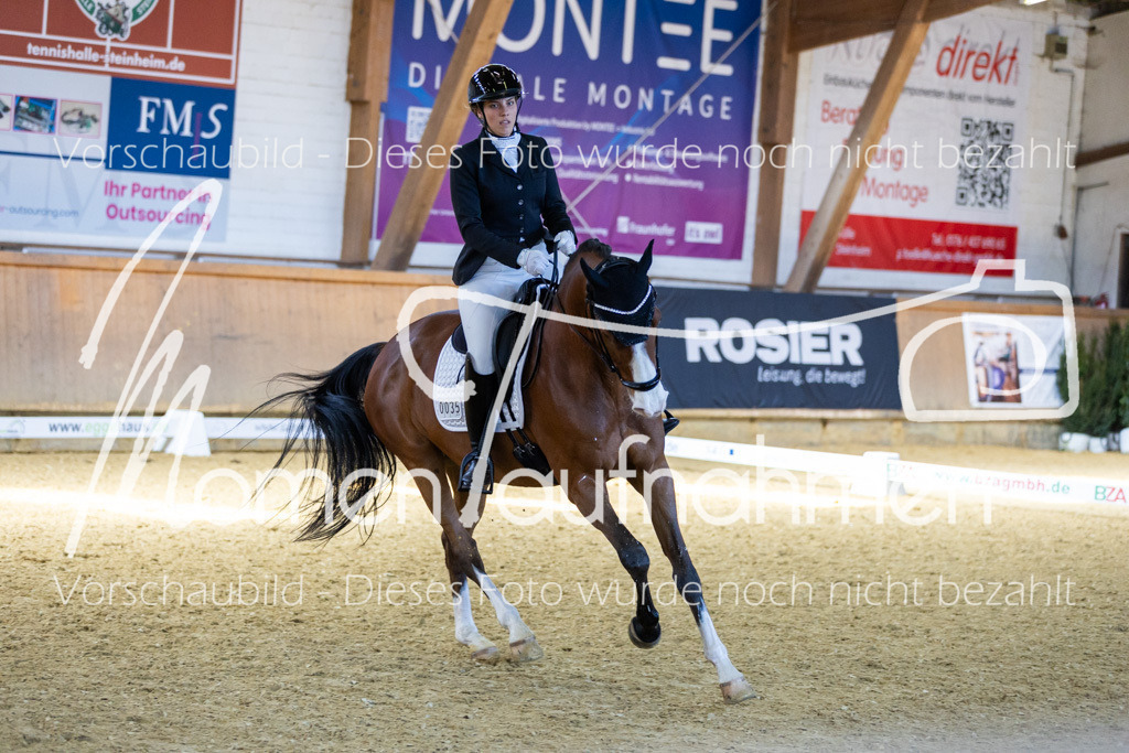 Sth-LPO25-DrR-L-213 | MomenTaufnahmen Pferdesportfotos