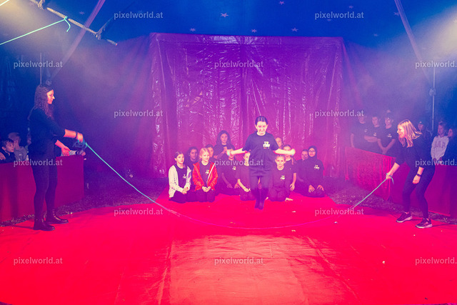 Zirkusvorstellung der MS Feldkirchen Digital | Bildershop von pixelworld.at - Realisiert mit Pictrs.com