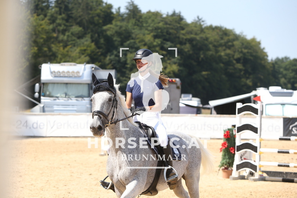 DL2Q1087 | Willkommen bei Brunnmayr - Design & Fotografie – Ihrem Spezialisten für Reitturniere und Pferdeveranstaltungen in Oberösterreich, Salzburg und Bayern! Seit über 17 Jahren sind wir leidenschaftlich dabei.