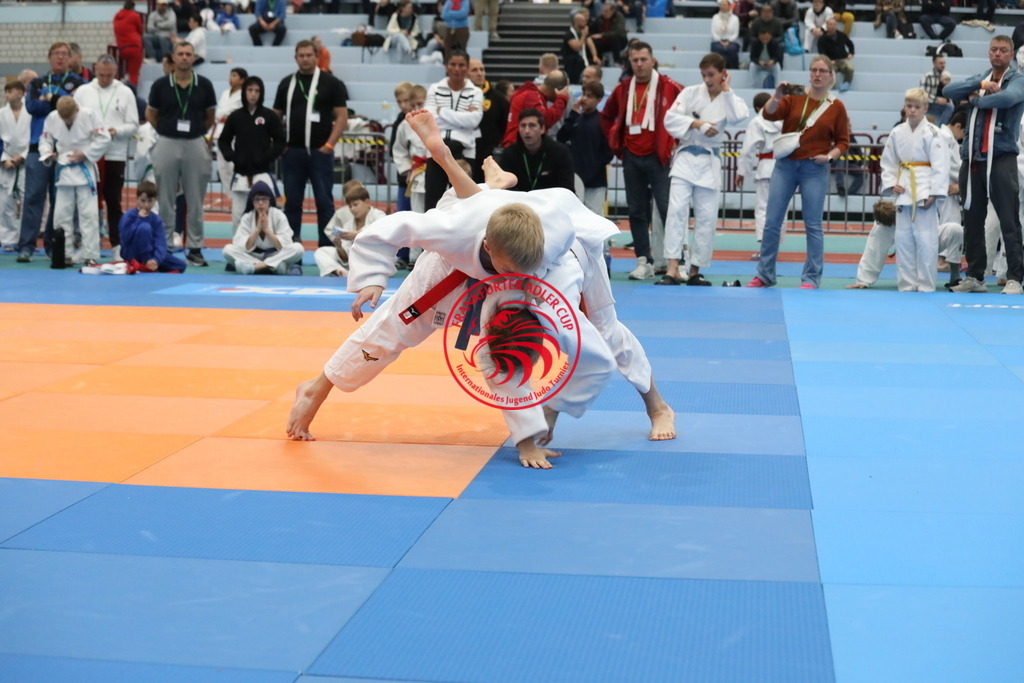 1J7A2846 | Fotos vom Adler Cup - Pictures from Adler Cup

Hier findet Ihr alle Eindrücke und großen Momente der Adler Cup Wochenenden. Here you will find all impressions and great moments of the Adler Cup weekends. - Realisiert mit Pictrs.com