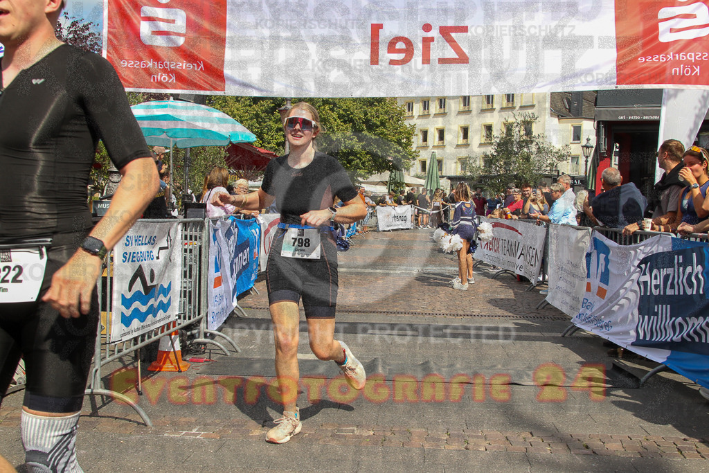 250824_1513_EV4_2750 | Sportfotografie im Rhein-Sieg Kreis, Köln, Bonn, NRW, Rheinland Pfalz, Hessen, etc. Unser Tätigkeitsfeld umfasst den Laufsport vom Volkslauf über den Marathon, Duathlon, Triathon bis zum Ultralauf wie Kölnpfad Ultra oder Schindertrail.