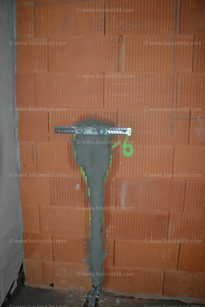 bib-lg07-mauerarbeiten-0271 | Nach LV-Leistungsgruppen sortierte Detailfotos über den Bau eines Hauses. Alle Hausbau-Bilder direkt vom Urheber und Autor der Website Haus-Selber-Bauen.com