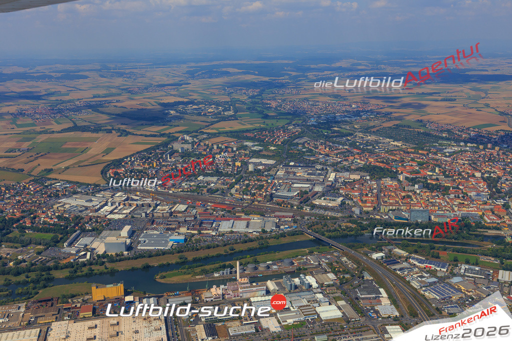 Die Luftaufnahme der Stadt Sennfeld wurde vom UL-Flugzeug heraus erstellt ( keine Drohne )- hohe Auflösung für beste Qualität