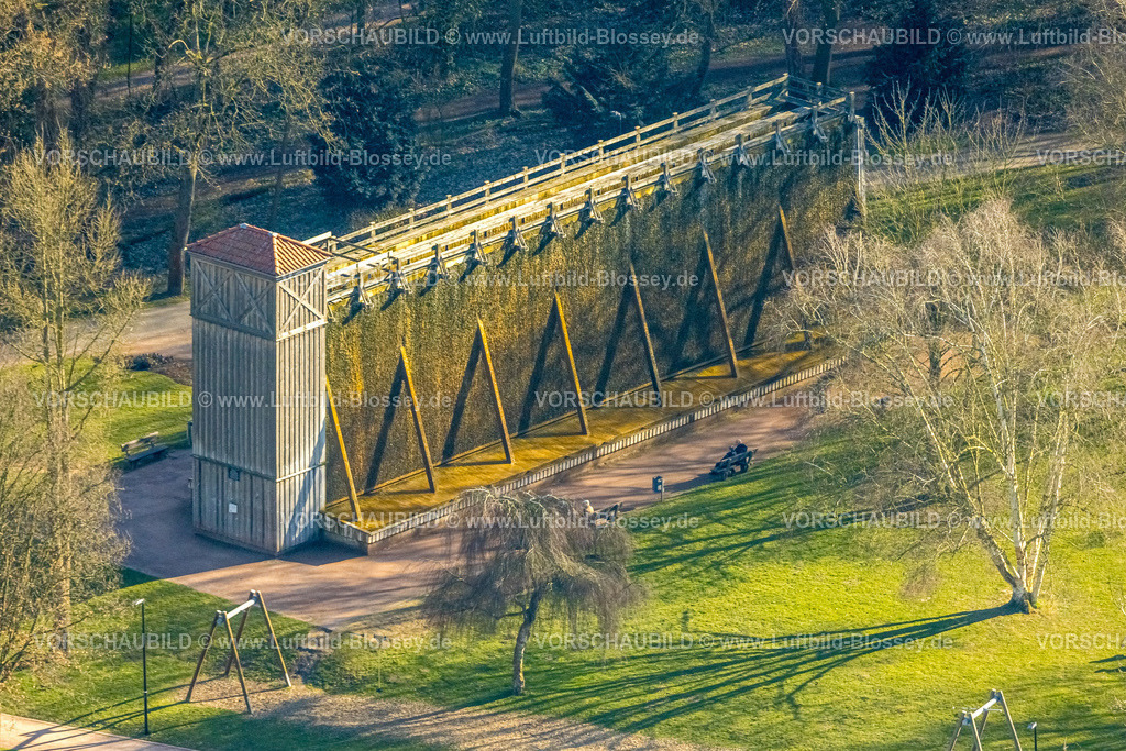 Werl250306188 | Luftbild, Saline Gradierwerk im Kurpark, Werl, Soester Börde, Nordrhein-Westfalen, Deutschland