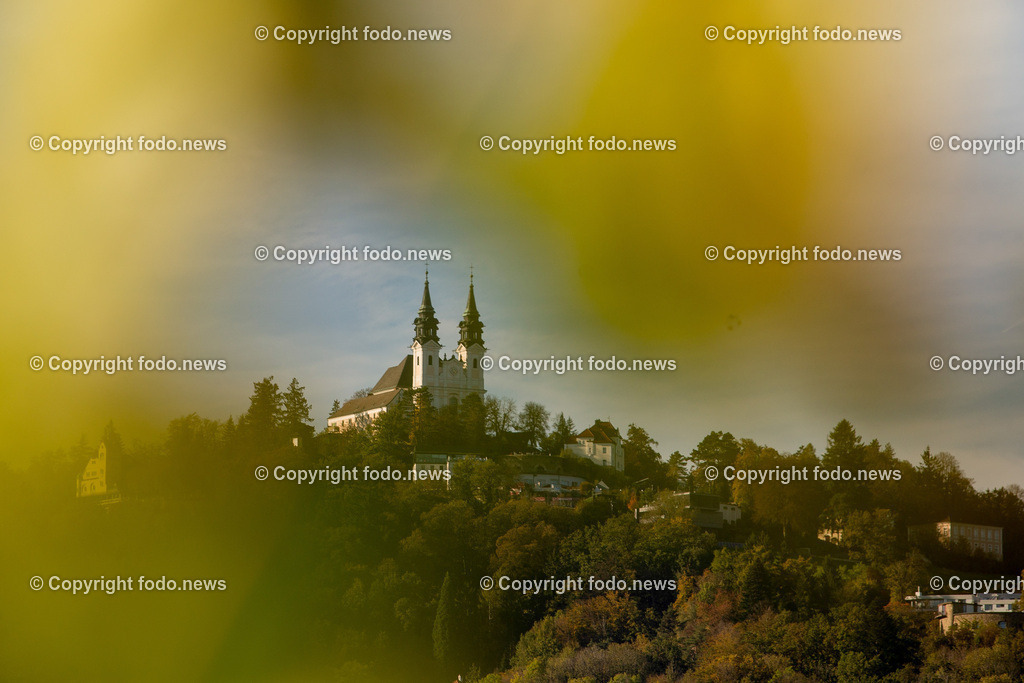 Herbst_ Poestlingberg Linz_ 26.101.2024-3 | 26.10.2024, Poestlingberg, AUT, Herbst, im Bild Poestlingberg, Berg, Jahreszeit, Herbst, Hausberg, Kirche, Linz