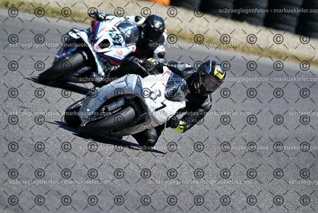26bt04-0511 | markuskiefer.com - Realisiert mit Pictrs.com