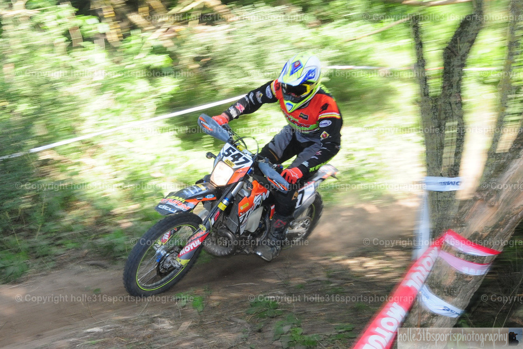 DSC_5503 | Sportfotografie , Motorsport, Motoross, Reitsport, Mointainbike, Enduro,
Landschaft , Outdoor, Eventfotografie, Landschaft, Bilder online bestellen - Realisiert mit Pictrs.com