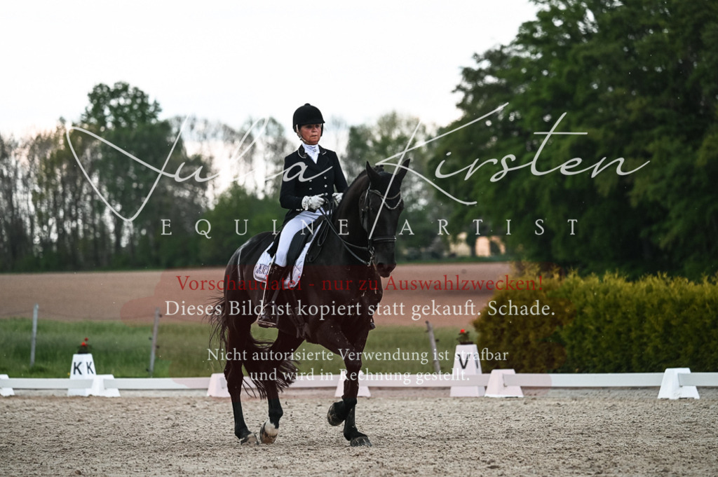 20230514_JK-Röhrsdorf-21-481 | Pferde- und Turnierfotografie in Westsachsen. Pferdeportraits, Auftragszeichnungen und intuitive Kunst.