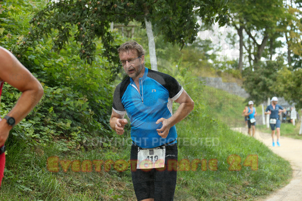 250824_1358_EX1_4448 | Sportfotografie im Rhein-Sieg Kreis, Köln, Bonn, NRW, Rheinland Pfalz, Hessen, etc. Unser Tätigkeitsfeld umfasst den Laufsport vom Volkslauf über den Marathon, Duathlon, Triathon bis zum Ultralauf wie Kölnpfad Ultra oder Schindertrail.