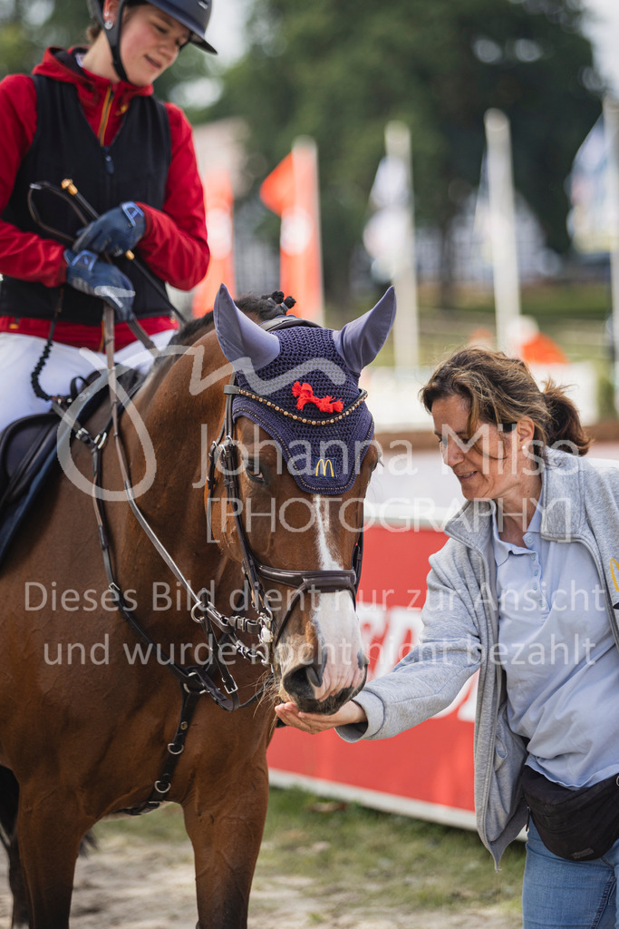 240713_BHO_FriendshipTour-230 | Deine schönsten Turniermomente als professionelle Fotos! Entdecke hochwertige Pferdesport-Fotografie im Online-Shop. Jetzt Fotos finden & bestellen!