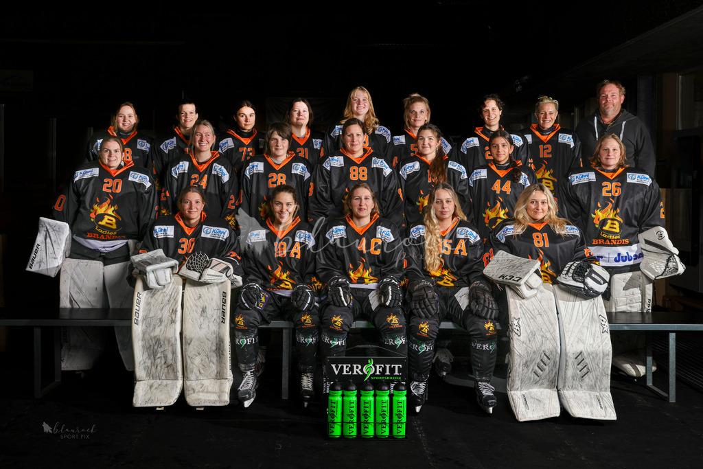 701A7175_2-2 | Sportbilder, Sportfotograf, Hochzeits- und Eventfotografin, Flugshows, Portraits und Tiershooting, Aviation, Downhill, Nationalleague, Swissleague, International