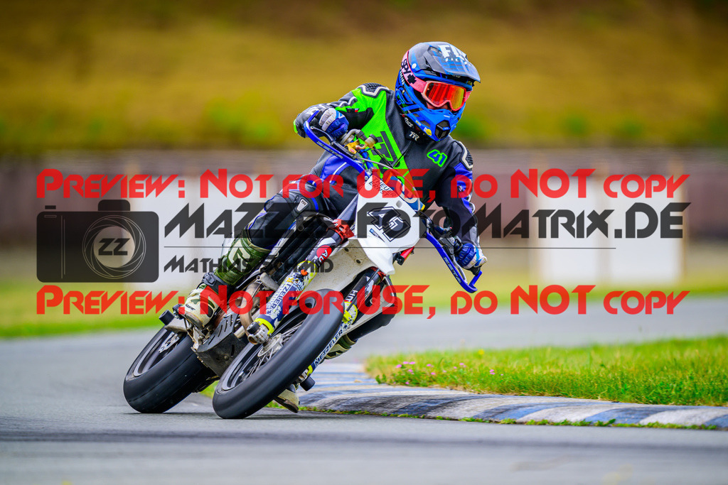 MaZZes_Fotomatrix_20250503_6007705_3571 | UE40