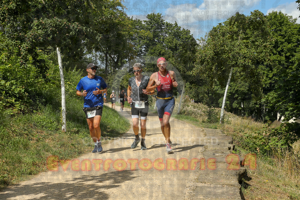 250824_1328_EX1_2522 | Sportfotografie im Rhein-Sieg Kreis, Köln, Bonn, NRW, Rheinland Pfalz, Hessen, etc. Unser Tätigkeitsfeld umfasst den Laufsport vom Volkslauf über den Marathon, Duathlon, Triathon bis zum Ultralauf wie Kölnpfad Ultra oder Schindertrail.